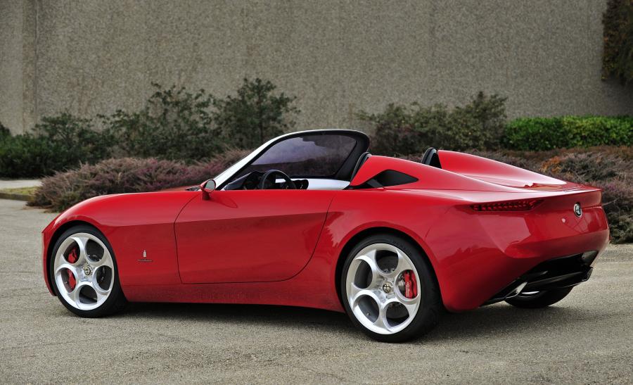  Alfa Romeo 2uettottanta 2010 года  (фото 17 из 24)